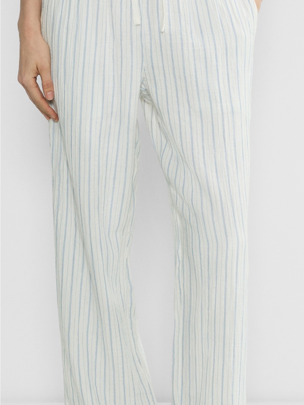 Aritzia little moon Air plush pant - Picture 2 of 8